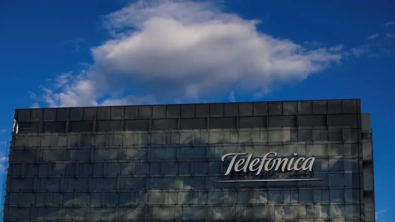 Telefônica Brasil Expande Atuação em Segurança Digital com Aquisição de R$ 212 Milhões